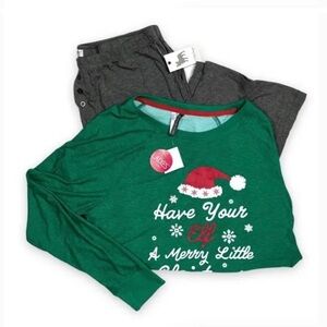 NWT Christmas Pajamas Long Sleeve and Long pants Women’s Large